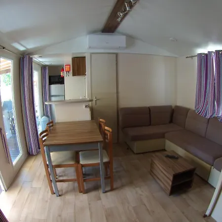 La Carabasse / Mazet 69 Camping